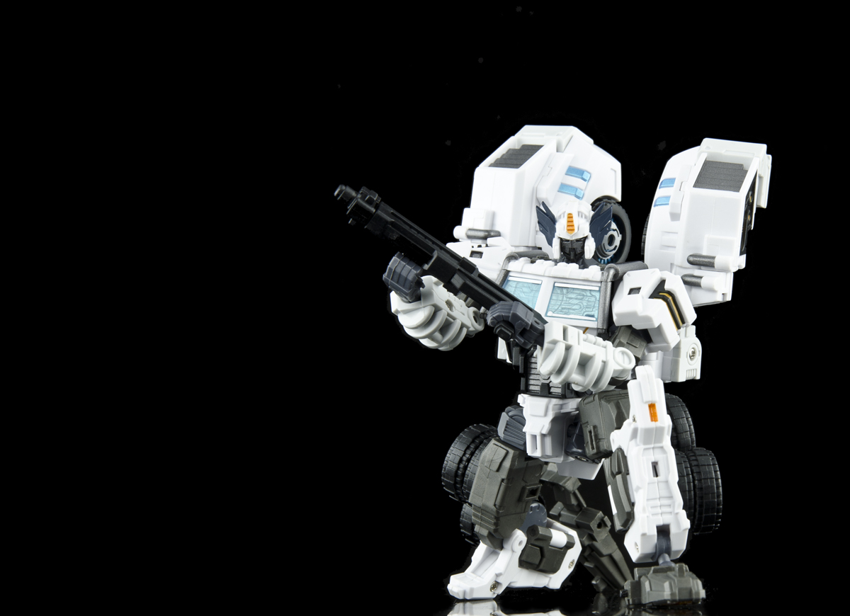 Maketoys MT-03 Hyper Novae Production Figure Out of Box Images of